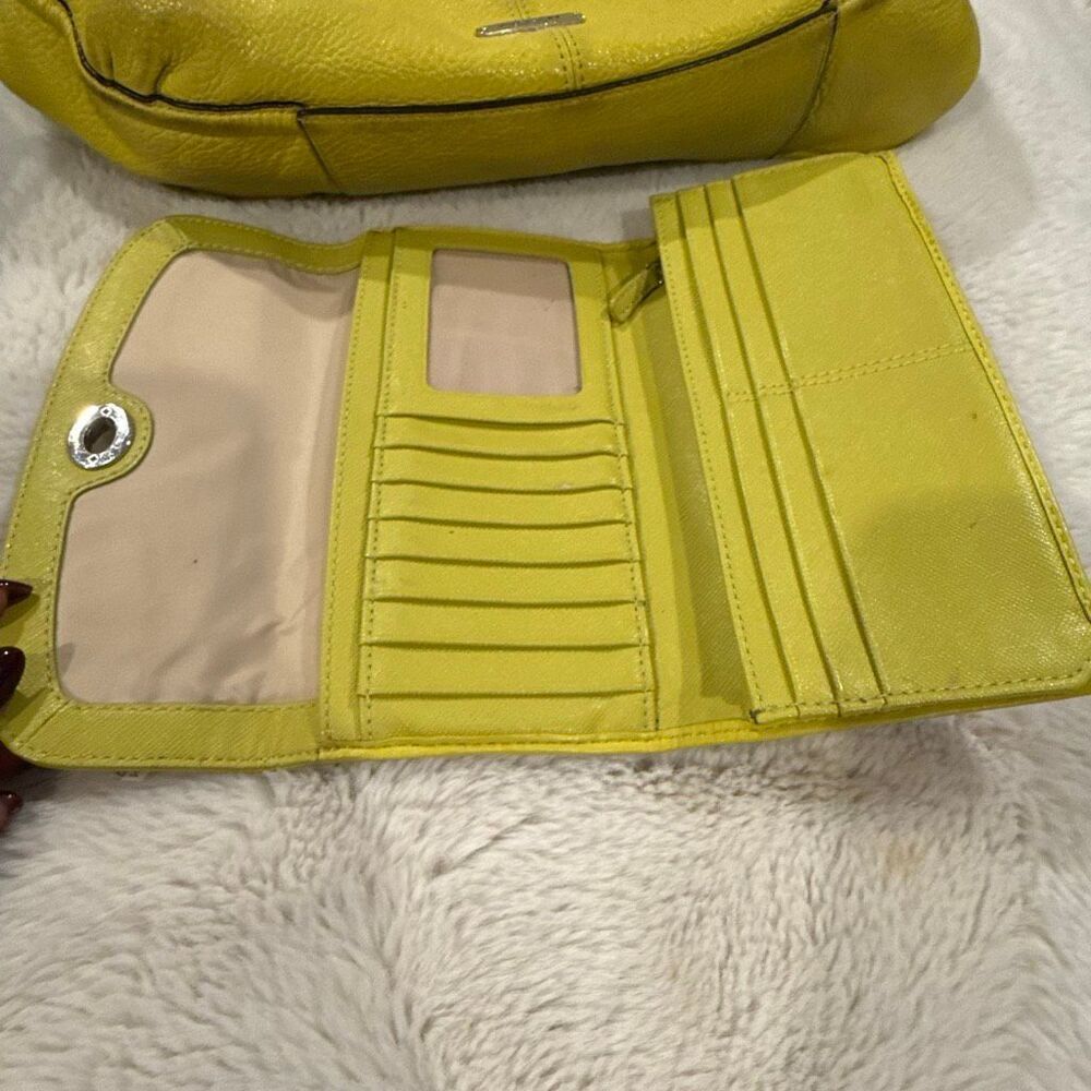 This is a Coach Avery leather hobo shoulder bag in a yellow (chartreuse) color w - Picture 6 of 7
